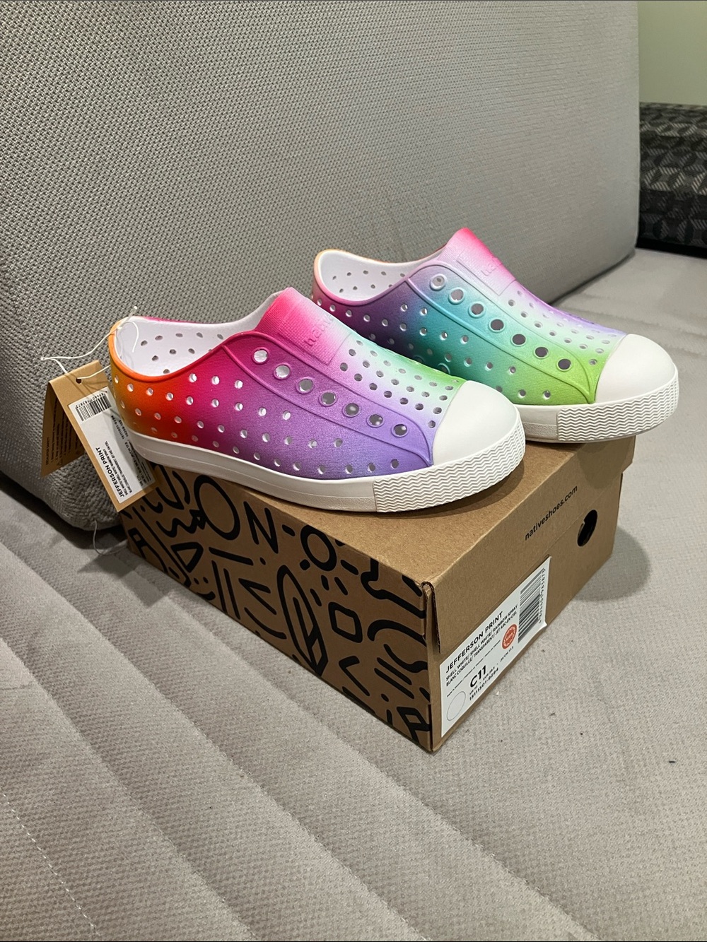 NEW IN BOX NATIVE Kids Rainbow Gradient Slip-On Shoes - Multi SIZE C11